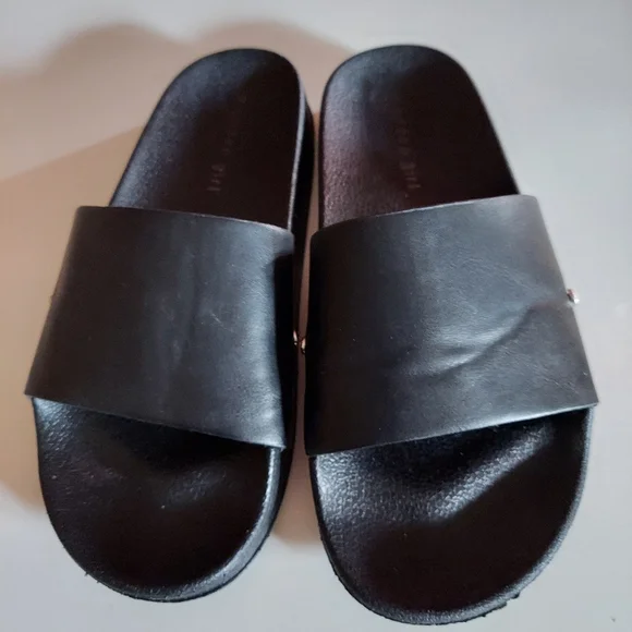 FINAL PRICE🔥Madden Girl sandals🩴black (7) - Picture 7 of 13